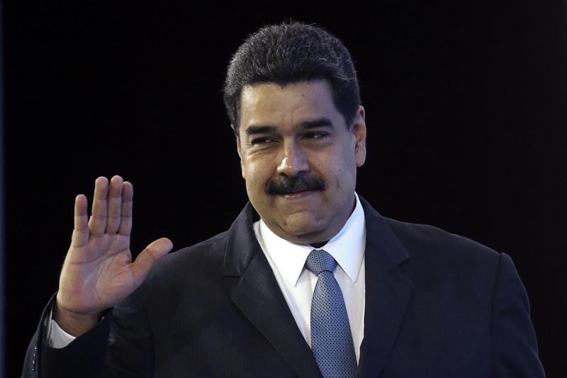  Maduro asks the opposition to work to lift international sanctions