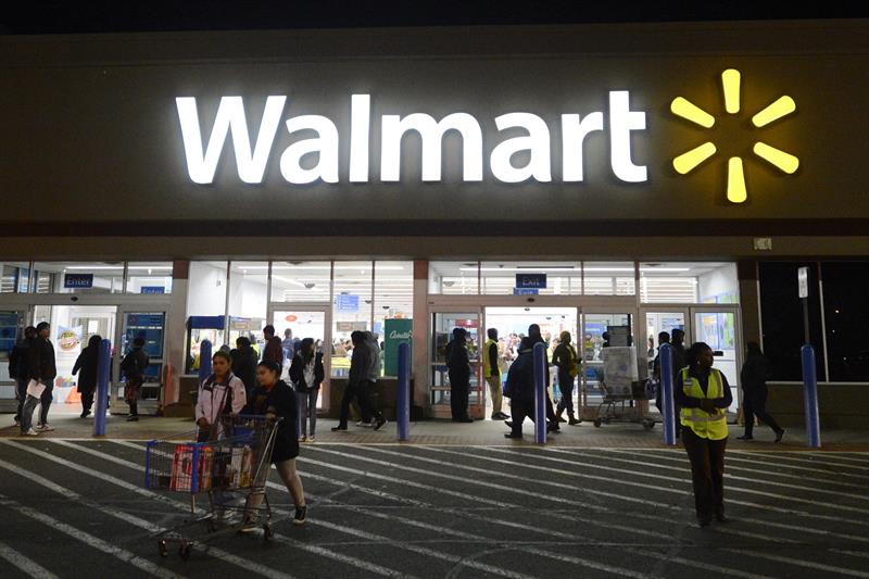  The accumulated profits of Walmart go down 22.2% until October