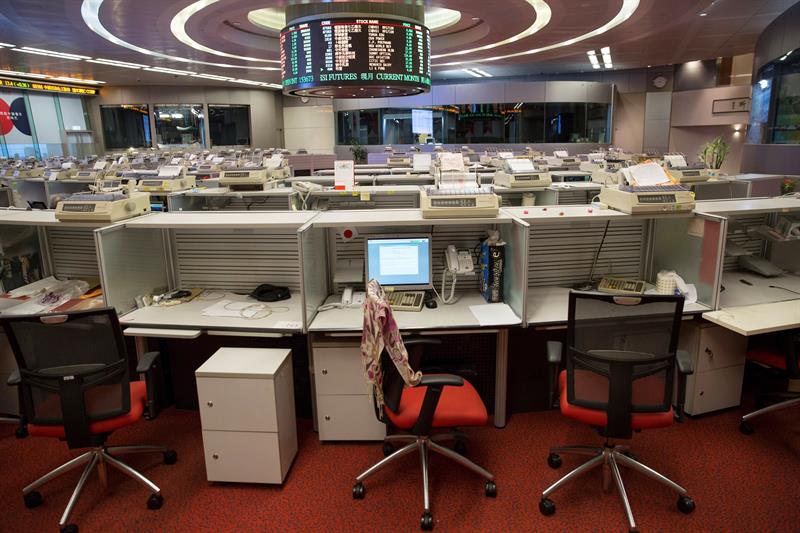  The Hong Kong Stock Exchange opens with gains of 0.93 percent