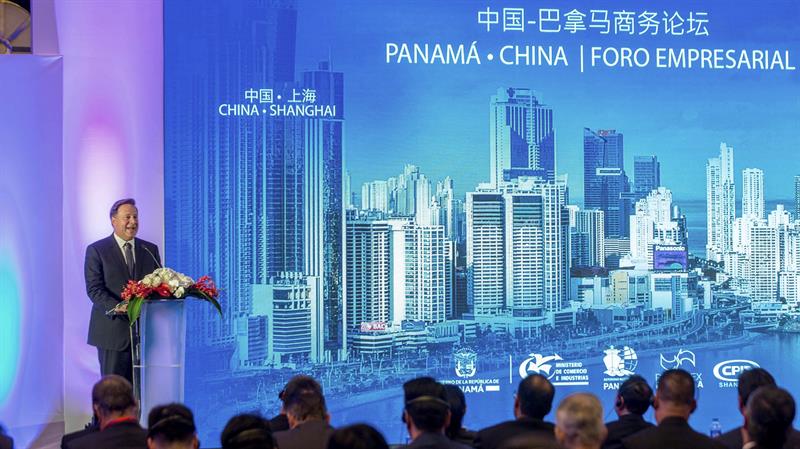 President Varela seeks brotherhood with Shanghai as a port city